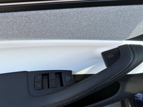 Used 2026 Tesla Model Y AWD image 14