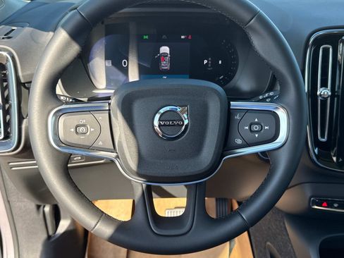 New 2026 Volvo XC40 B5 Ultra w/ Climate Package image 26