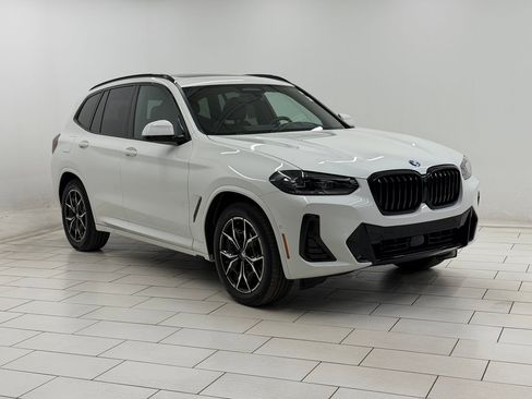 Used 2024 BMW X3 xDrive30i w/ Premium Package image 6