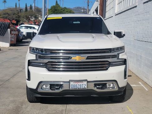 Used 2019 Chevrolet Silverado 1500 High Country w/ Safety Package II image 2