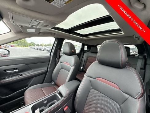 New 2025 Nissan Kicks SR w/ SR Premium Package AWD/4WD image 22