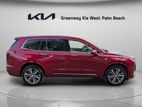 Used 2020 Cadillac XT6 Premium Luxury image 9