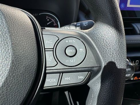 Used 2024 Toyota RAV4 XLE w/ Convenience Package image 20