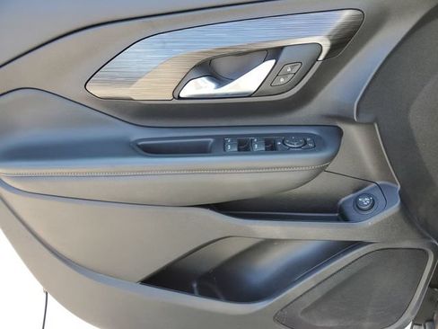 Certified 2024 GMC Terrain SLE w/ Driver Convenience Package FWD image 22
