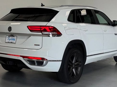 Used 2021 Volkswagen Atlas Cross Sport SE AWD/4WD image 3