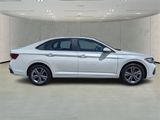 Used 2023 Volkswagen Jetta SE w/ Panoramic Sunroof Package image 2