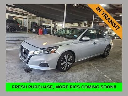 Used 2022 Nissan Altima 2.5 SV