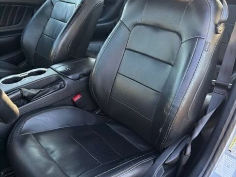 Used 2021 Ford Mustang Premium RWD image 8
