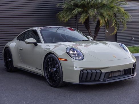 Certified 2026 Porsche 911 Carrera GTS RWD image 6