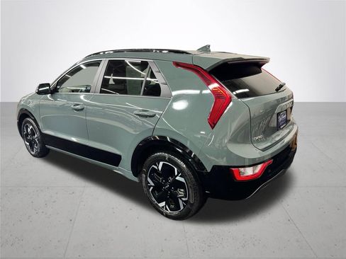Used 2023 Kia Niro Wind w/ Wind Preserve Package FWD image 4