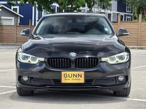 Used 2018 BMW 320i Sedan RWD image 6