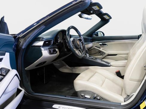 Used 2019 Porsche 911 Carrera image 31