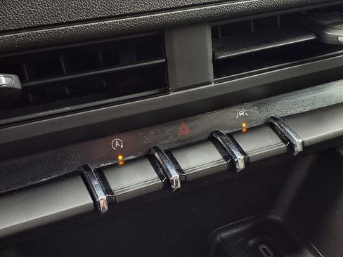 Used 2023 Chevrolet Colorado W/T image 24