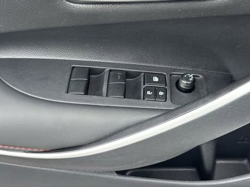Used 2025 Toyota Corolla SE FWD image 10