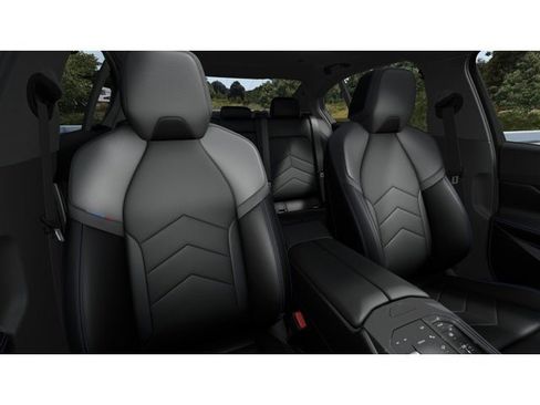 New 2026 BMW 540i xDrive w/ M Sport Package image 11