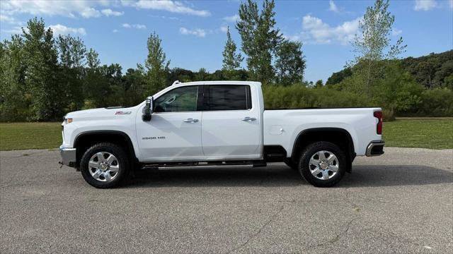 Used 2022 Chevrolet Silverado 3500 LTZ AWD/4WD image 6