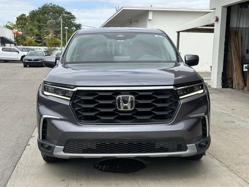 Used 2023 Honda Pilot EX-L image 2