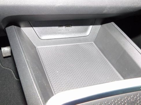 New 2026 Chevrolet Equinox LT w/ Convenience Package II image 35