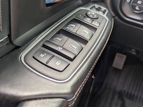 Used 2024 RAM 3500 Limited AWD/4WD image 29