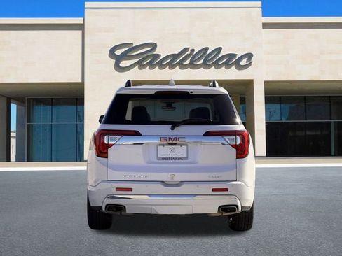 Used 2023 GMC Acadia Denali w/ Denali Ultimate Package image 4