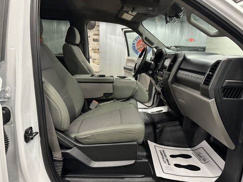 Used 2019 Ford F450 XL w/ Power Equipment Group image 36