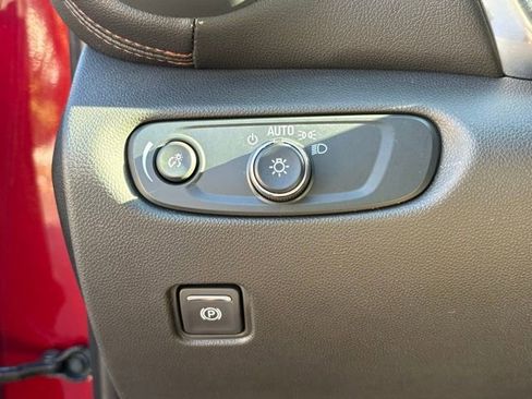 Used 2023 Chevrolet Blazer Premier w/ Enhanced Convenience Package image 29