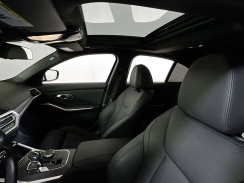 Used 2020 BMW 330i xDrive Sedan w/ Convenience Package image 22