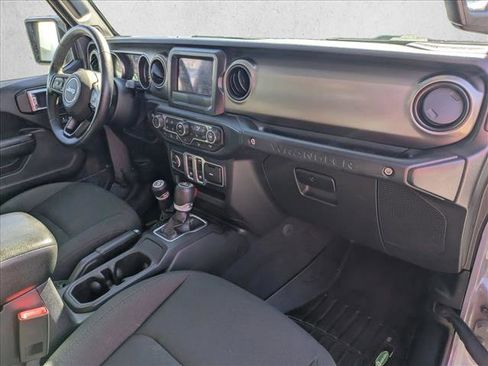 Used 2019 Jeep Wrangler Sport S image 22