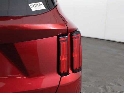 Used 2022 Kia Sorento SX image 21