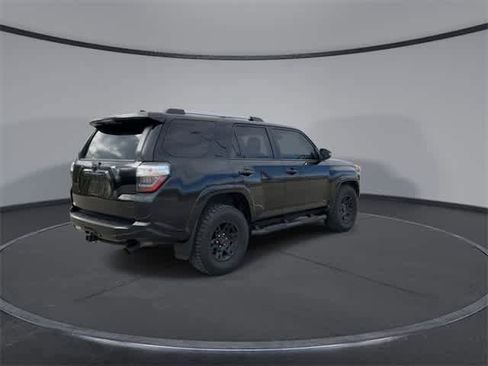 Used 2023 Toyota 4Runner SR5 Premium image 8