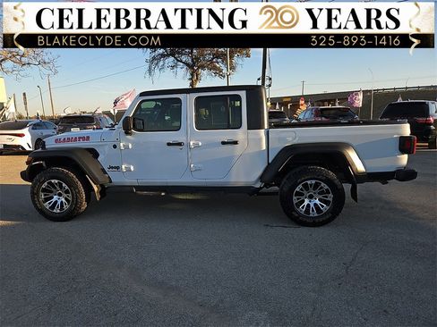 Used 2022 Jeep Gladiator Sport w/ Trailer Tow Package image 3