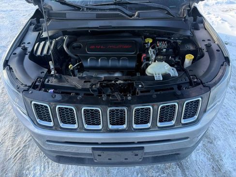 Used 2018 Jeep Compass Latitude w/ Popular Equipment Group image 20