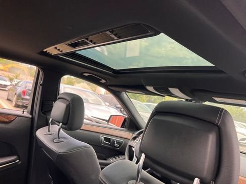 Used 2016 Mercedes-Benz E 350 Sedan w/ Keyless Go Package image 29