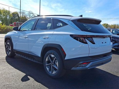 New 2026 Hyundai Tucson SEL image 3