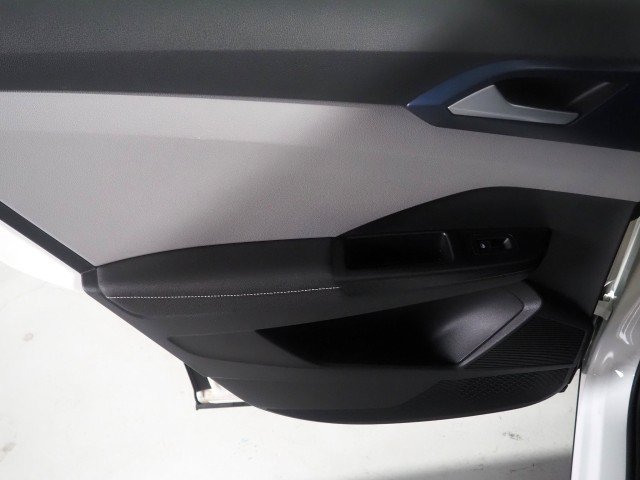 Used 2024 Volkswagen Taos SE FWD image 48