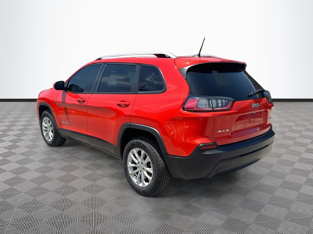 Certified 2021 Jeep Cherokee Latitude w/ Mopar Interior Package AWD/4WD image 8