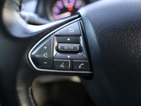 Used 2014 INFINITI Q50 Premium w/ Leather Seating Package image 23