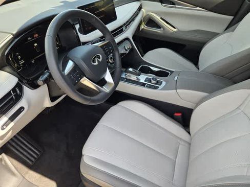 Used 2027 INFINITI QX60 Luxe w/ Cargo Package FWD image 2
