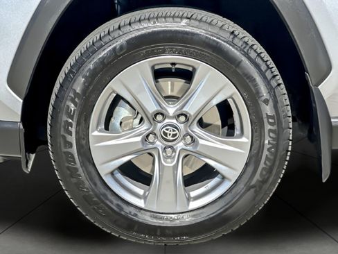Used 2024 Toyota RAV4 XLE w/ Convenience Package FWD image 25