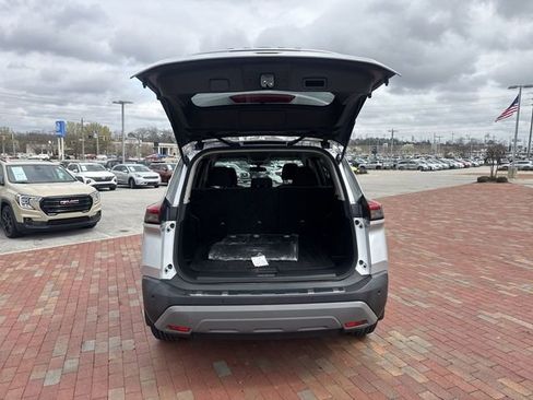 Used 2022 Nissan Rogue SV image 28