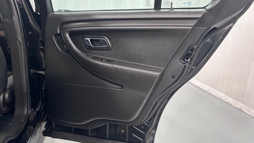 Used 2016 Ford Taurus Police Interceptor FWD image 28