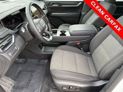 Used 2025 GMC Acadia Elevation image 6