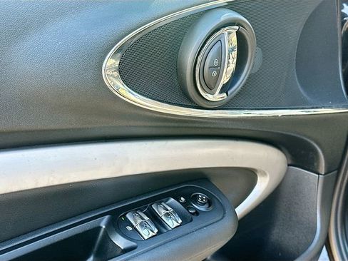 Used 2020 MINI Cooper Clubman S image 18