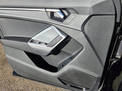 New 2025 Audi Q3 2.0T Premium image 22