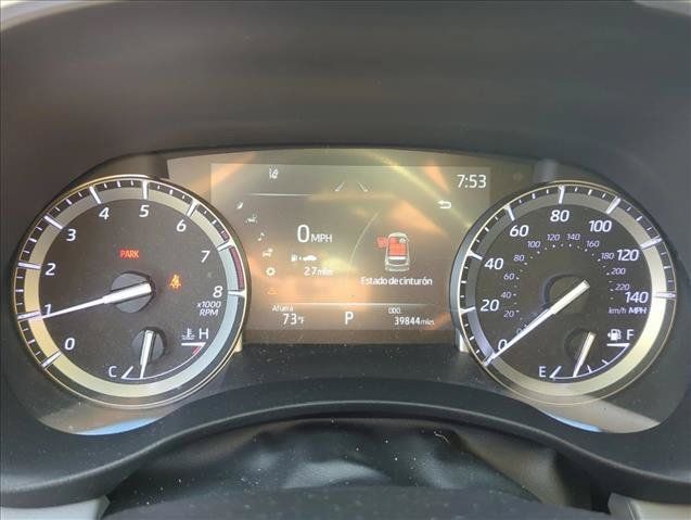Used 2022 Toyota Highlander XLE AWD/4WD image 19