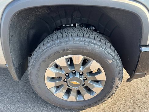 New 2026 Chevrolet Silverado 2500 Custom w/ Custom Value Package AWD/4WD image 11