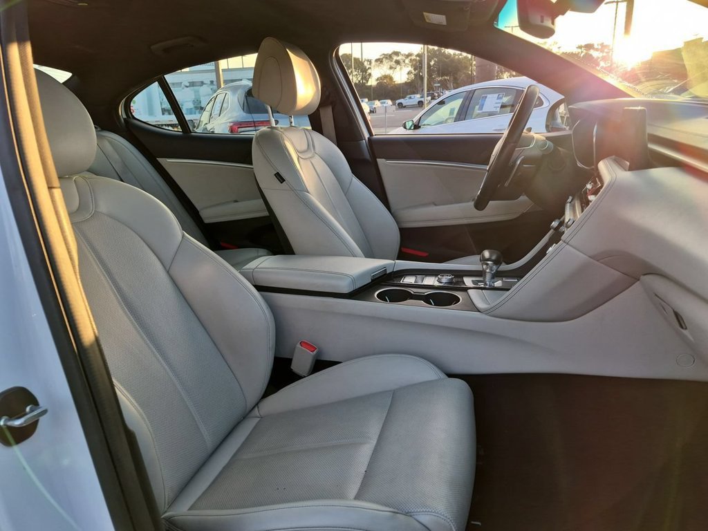 Used 2024 Genesis G70 2.5T AWD/4WD image 28