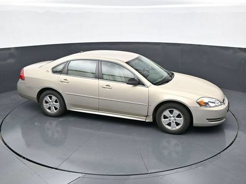 Used 2009 Chevrolet Impala LT FWD image 30