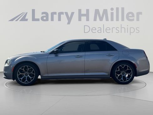 Used 2018 Chrysler 300 Touring w/ Sport Appearance Package RWD image 2