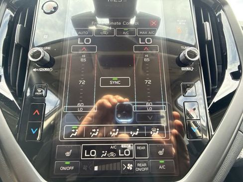 Used 2026 Subaru Ascent Premium image 18